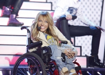 Россия отправляет на Евровидение в Украину певицу в инвалидной коляске