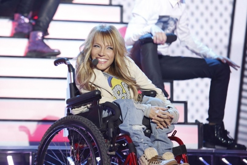 Россия отправляет на Евровидение в Украину певицу в инвалидной коляске 1