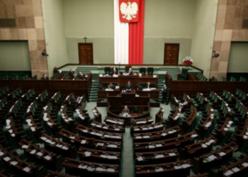 В польском Сенате отклонили законопроект о запрете пропаганды “украинского и литовского национализма”