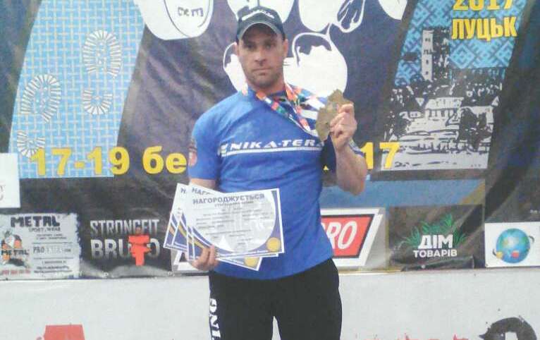 Николаевец стал четырехкратным победителем чемпионата Украины по пауэрлифтингу 3