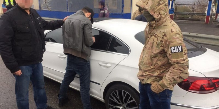 Через Украину – в ЕС, США и Южную Америку: канал поставки контрабандных анаболиков пресечен