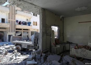 Пострадавший от химатаки сирийский город снова обстреляли