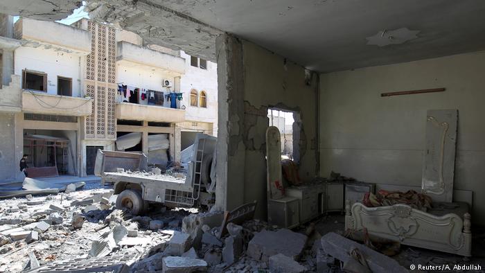 Пострадавший от химатаки сирийский город снова обстреляли 1