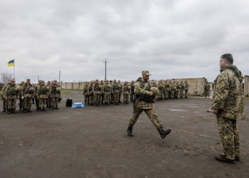 26 морпехов 36 бригады морской пехоты, дислоцирующейся в Николаеве, удостоены государственных наград. 12 их них – посмертно