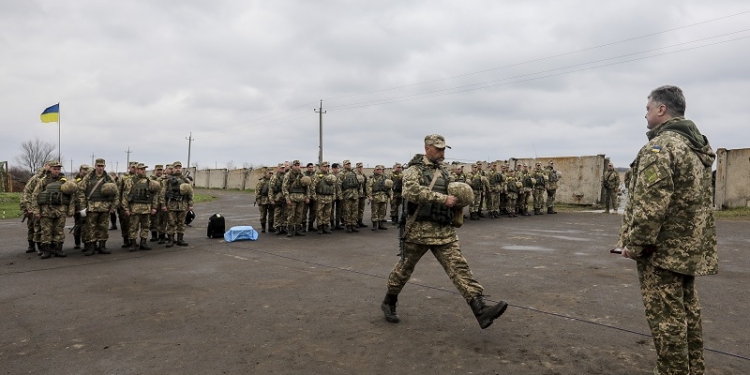 26 морпехов 36 бригады морской пехоты, дислоцирующейся в Николаеве, удостоены государственных наград. 12 их них – посмертно