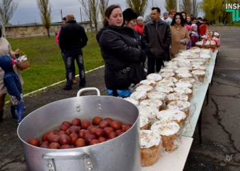 240 яиц и 60 куличей: как отметили Светлое Христово Воскресение в 299-й бригаде тактической авиации в Николаеве