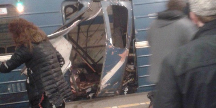 В России задержали организатора взрыва в метро Санкт-Петербурга. И сняли это на видео