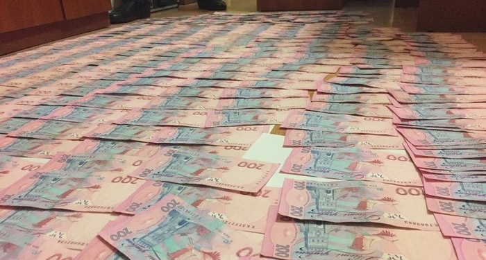 Львовский полицейский требовал у вора 54 тыс.грн. взятки