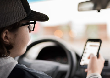 В Австралии двенадцатилетний мальчик самостоятельно проехал на автомобиле около 1300 километров