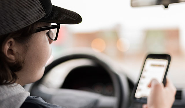 В Австралии двенадцатилетний мальчик самостоятельно проехал на автомобиле около 1300 километров