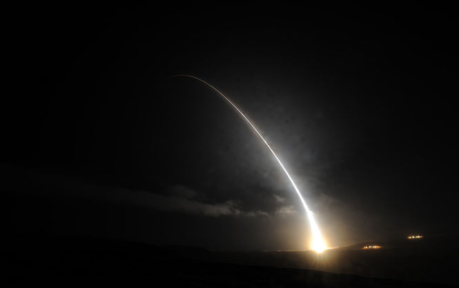 Американцы испытали баллистическую ракету, способную нести ядерный заряд 1