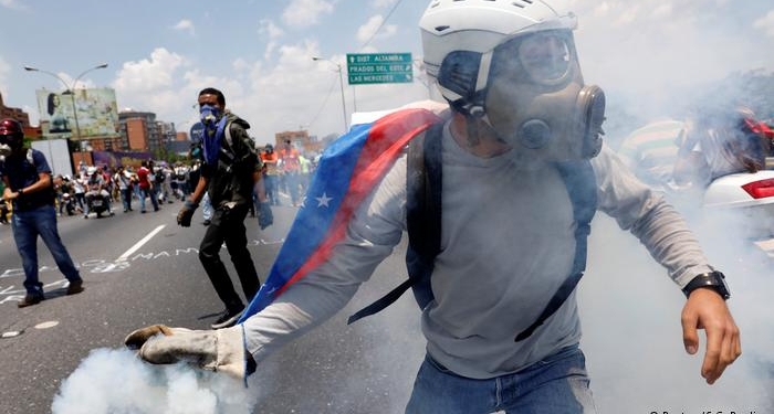 «Закрой за мной дверь, я ухожу»: Венесуэла хочет выйти из Организации американских государств