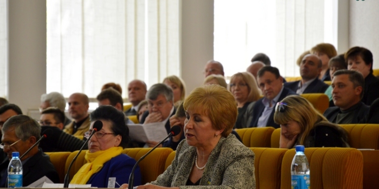 Депутаты Николаевского облсовета отдадут на развитие Николаевского аэропорта 742 млн.грн.