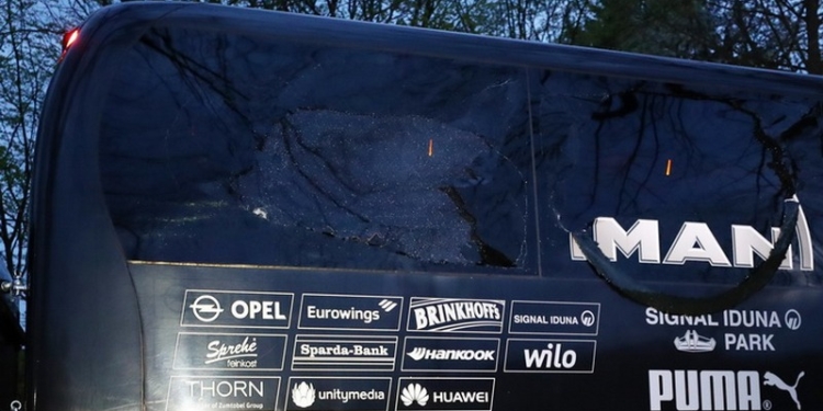 Перед поединком Лиги чемпионов возле автобуса дортмундской “Боруссии” произошёл взрыв – матч перенесли