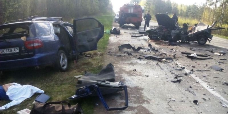 Жуткое ДТП в Житомирской области: пятеро погибли