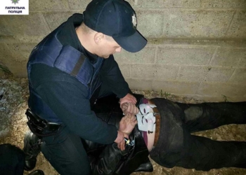 В центре Николаева один мужчина выстрелил в другого из обреза
