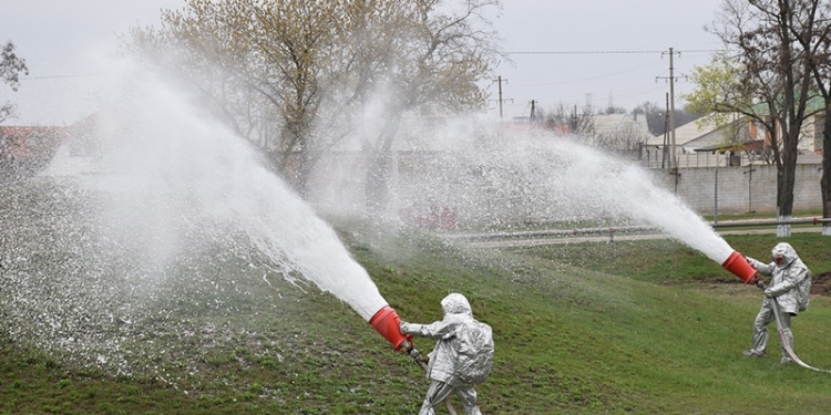 Диверсия и пожар не резервуаре с горючим в воинской части – на Николаевщине спасатели «учились» вместе с военными