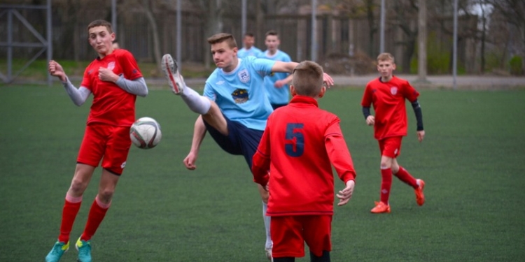 СДЮСШОР «Николаев» – в лидерах первенства Украины по футболу