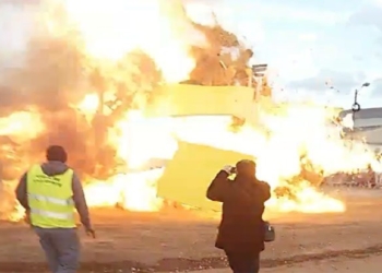 Взрыв на детском карнавале в Париже. Много раненых