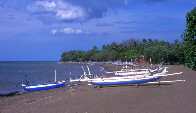 Украинец на Бали покончил с собой, потому что потерял деньги и документы. Его мать спасли