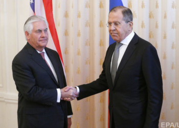 В РФ политику США назвали примитивным хамством. Тиллерсону в Москве устроили ледяной прием