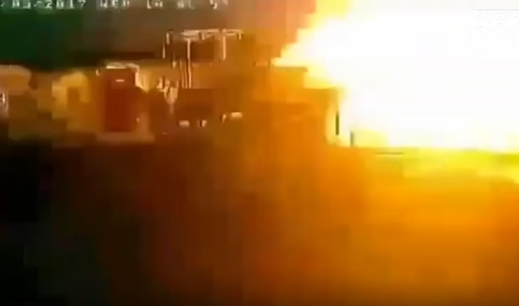 В Тюменской области РФ - взрыв и пожар на нефтескважине 1