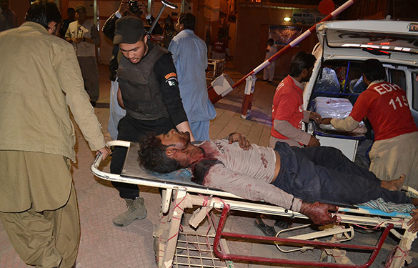 В Пакистане сумасшедший церковник убил 20 человек – рад их очищения. Остальных регулярно пытал огнем