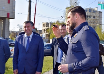 Сакуров день в Николаеве. «Посмотрите на руки мои!» – губернатор Николаевщины посадил свое дерево