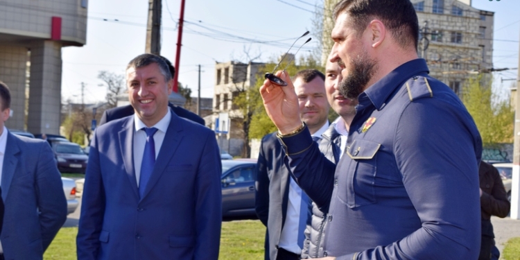 Сакуров день в Николаеве. «Посмотрите на руки мои!» – губернатор Николаевщины посадил свое дерево