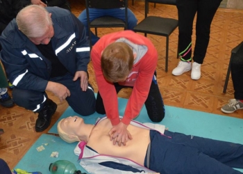 Это надо знать не только школьникам: в Николаеве для кружковцев провели спецкурс по парамедицине