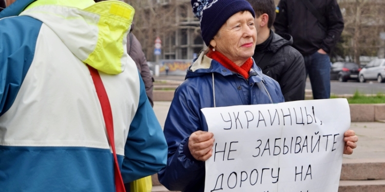 «Бойцы вспоминали минувшие дни»: в Николаеве отметили третью годовщину разгона антимайдана