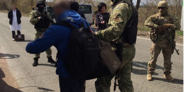 Еще 14 заключенных, отбывавших наказание в так называемой «ДНР», были переданы в Украину