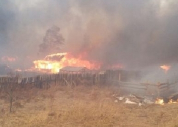 В Иркутской области за час сгорело село – местный житель решил сжечь мусор возле дома