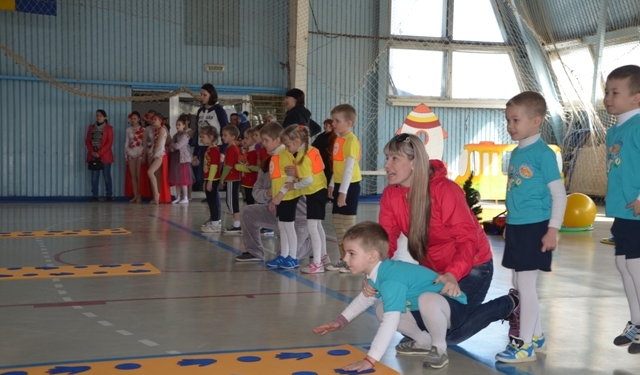 Выше, дальше, сильнее. В Корабельном районе на старт вышли малыши