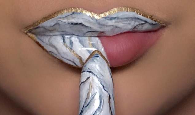 Ужас. До нас дошла мода на мраморные губы. Неужели кто-то клюнет?