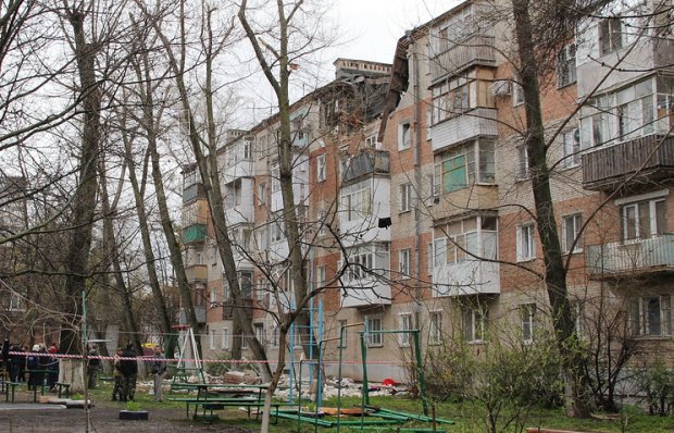 В России произошел взрыв в жилом доме, погибли 2 человека 2