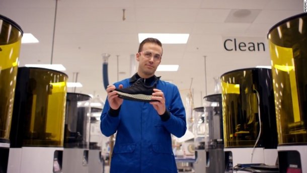 Adidas выпустит серию кроссовок, напечатанных на 3D-принтере 7