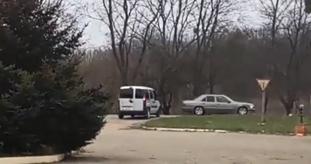 Охрана нардепа напала на съемочную группу программы “Наші гроші”. Полиция наблюдала