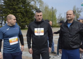 «А что, “Динамо” бежит? Все бегут!»: сотни николаевцев приняли участие в платном полумарафоне