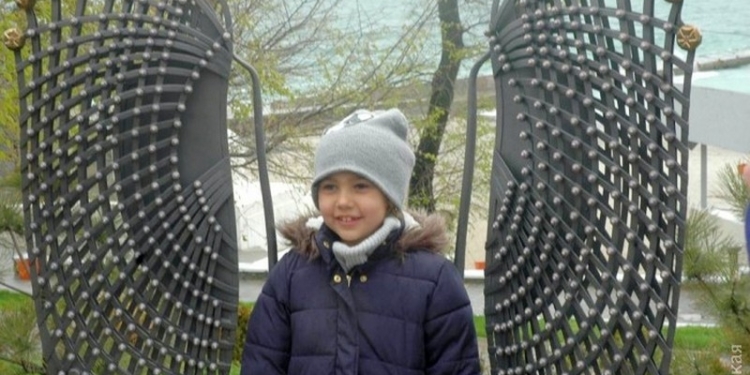 В Одессе открыли памятник моллюску