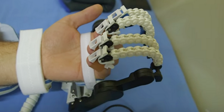 НАТО опубликовал мотивационное видео с бойцом АТО в главной роли