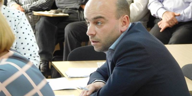 Глава Арбузинской РГА Палий отдал подряд на 900 тысяч фирме однопартийца – прокуратура открыла дело