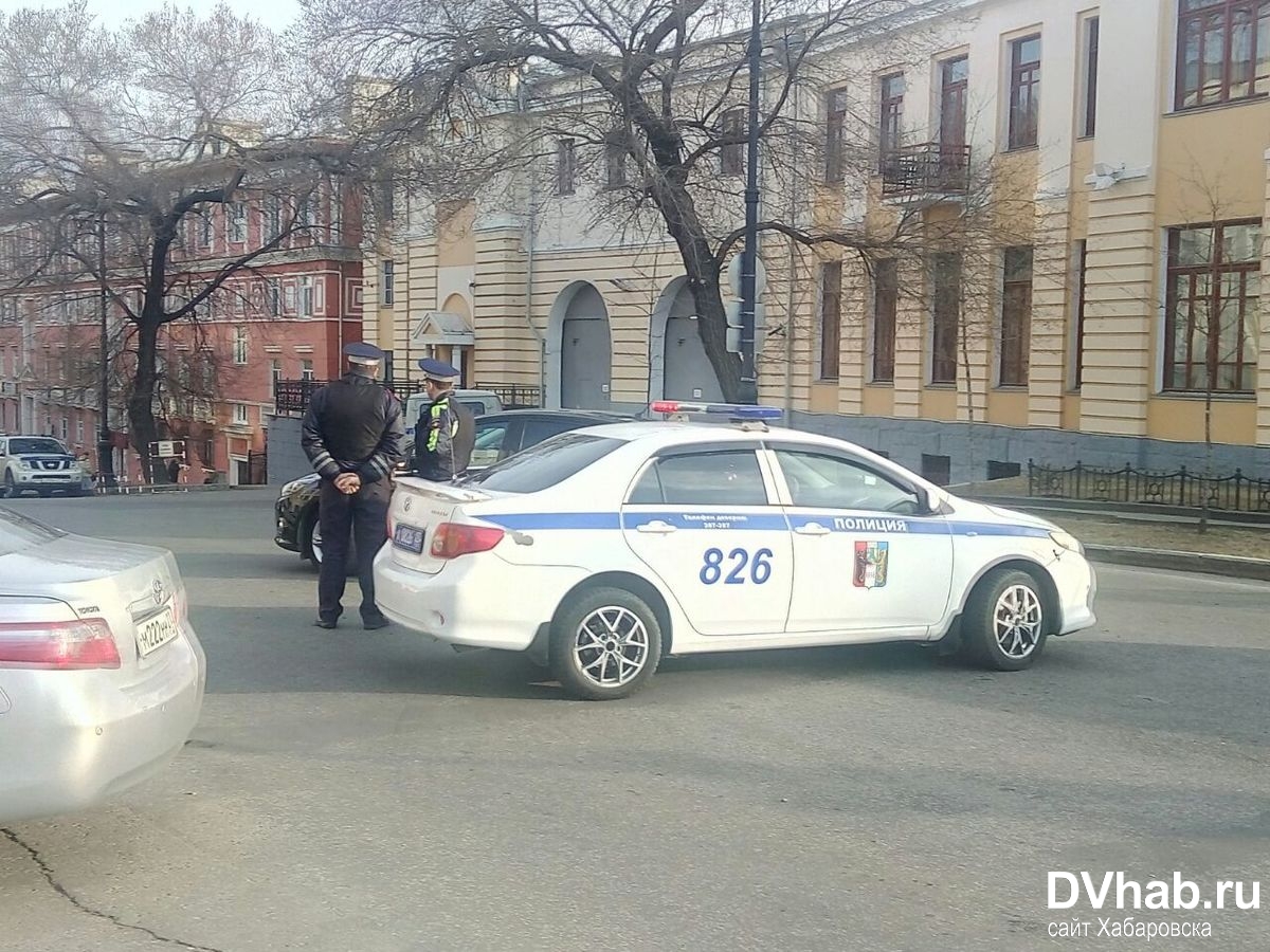 В Хабаровске напали на ФСБ. Есть убитые и раненые