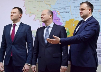 Бездомный Киндратив, недоверчивый Кушнир и домовитый Бонь – декларации скромных замов губернатора-миллионера