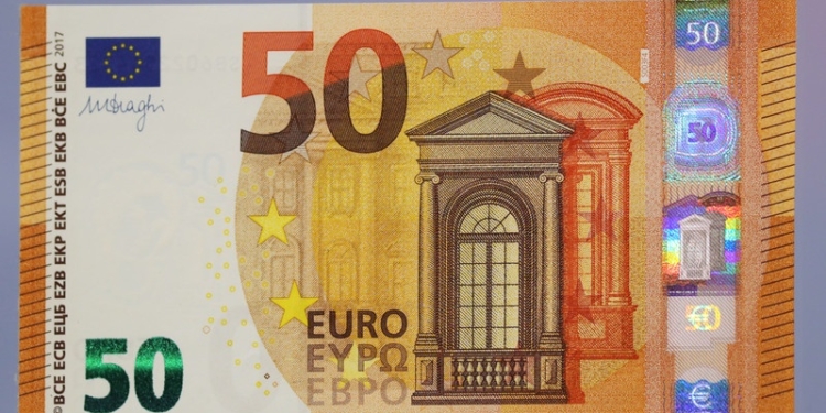 Будьте внимательны. Новая банкнота в 50 евро уже введена в обращение