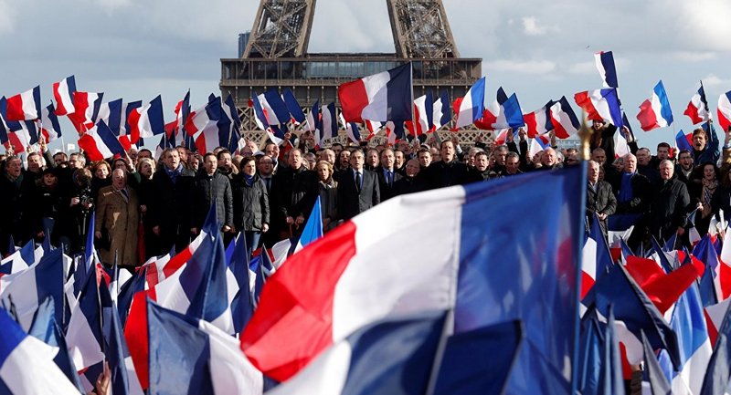 Франция подняла пенсионный возраст с 62 до 64 лет, несмотря на многотысячные протесты 1