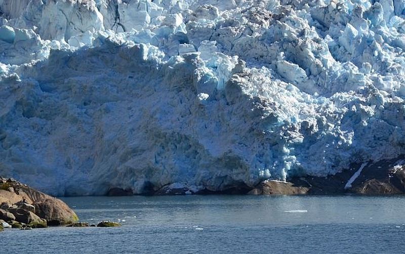 В прошлом году Гренландия потеряла рекордное количество льда. Лондон и другие прибрежные города могут уйти под воду 1