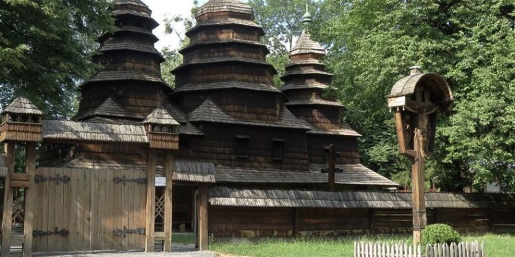 Google создала виртуальный тур по древним деревянным церквям Карпат