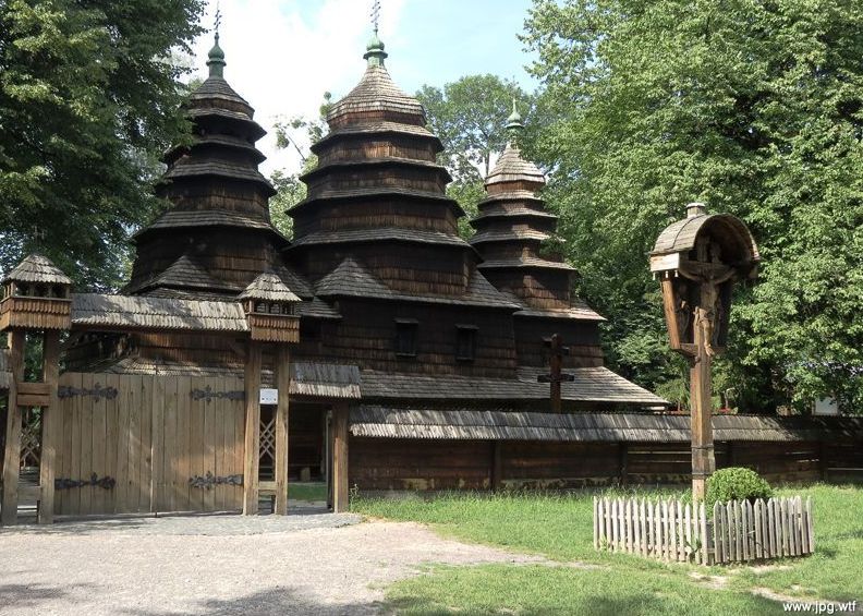 Google создала виртуальный тур по древним деревянным церквям Карпат 1