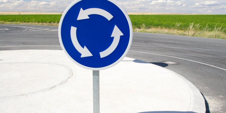 Кто первый, тот и прав. ВР ввела единые правила дорожного движения по кольцу